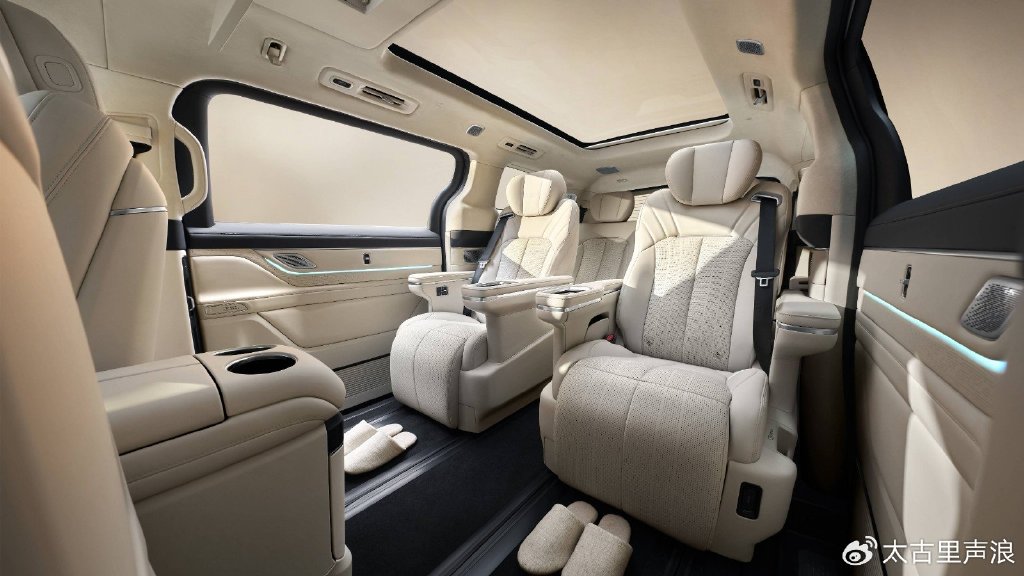 吉利銀河首款MPV曝光,V900采用增程動力